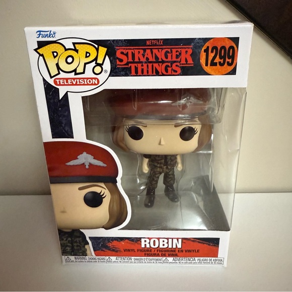 STRANGER THINGS FUNKO POP 1299 ROBIN VINYL FIGURE - Picture 2 of 6